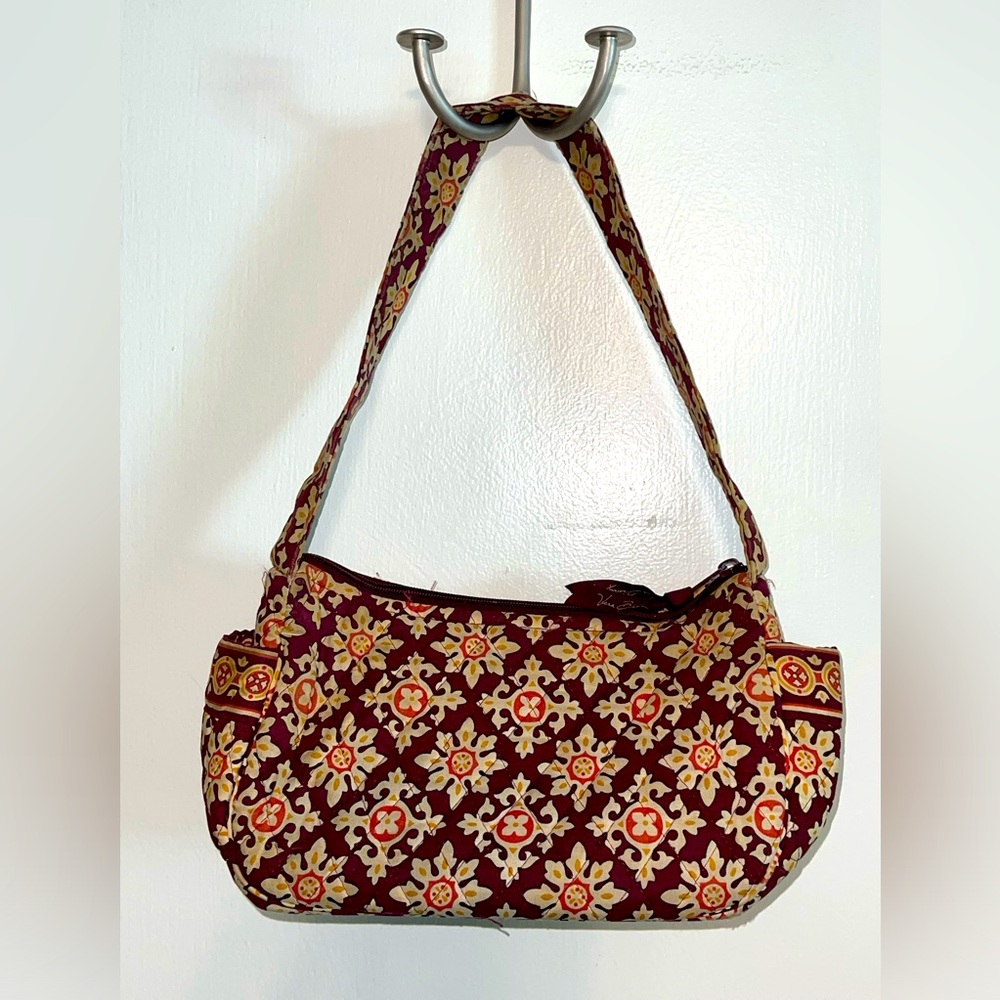 Maggie style Medallion pattern retired Vera Bradley Shoulder Bag